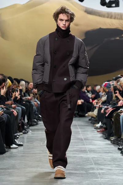 Look 40